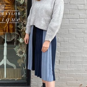 Multicolor pleated skirt